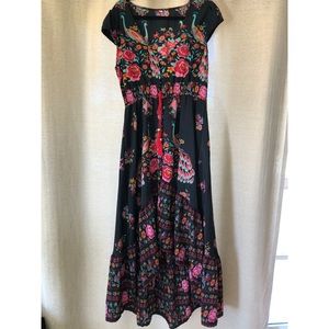 Vibrant Print high-low cap sleeved dress